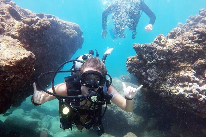 Beginner Scuba Diving Adventure with Videos in Honolulu