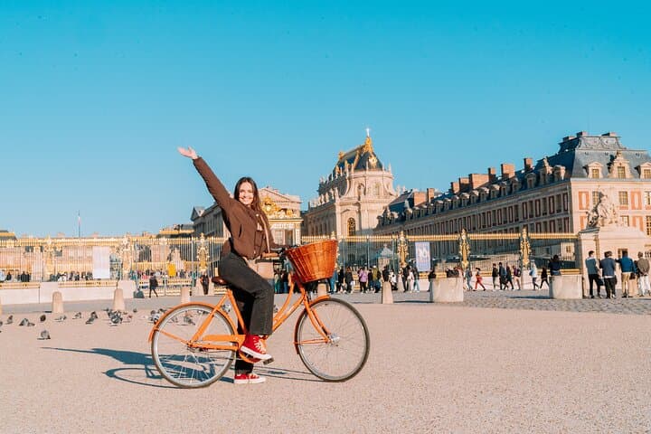 Versailles Bike Tour with Market, Gardens & Guided Palace Tour