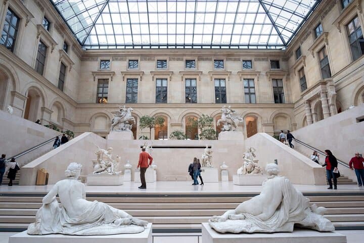 Louvre Access with Mona Lisa Escort or Guided Option